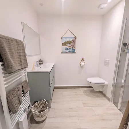 Apartamento Calme Et Lumineux Au Coeur De Carteret *