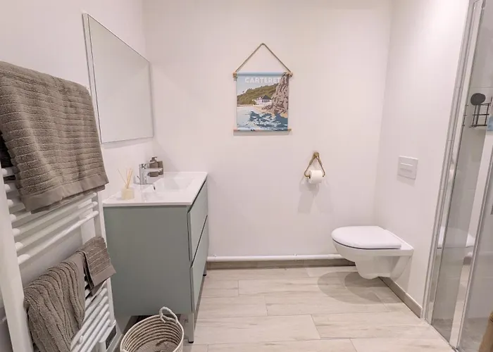 Appartement Calme Et Lumineux Au Cœur De Carteret *